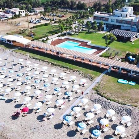 Sunrise Accessible Resort Battipaglia Buitenkant foto