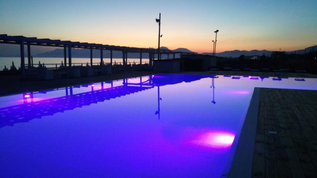 Sunrise Accessible Resort Battipaglia Buitenkant foto