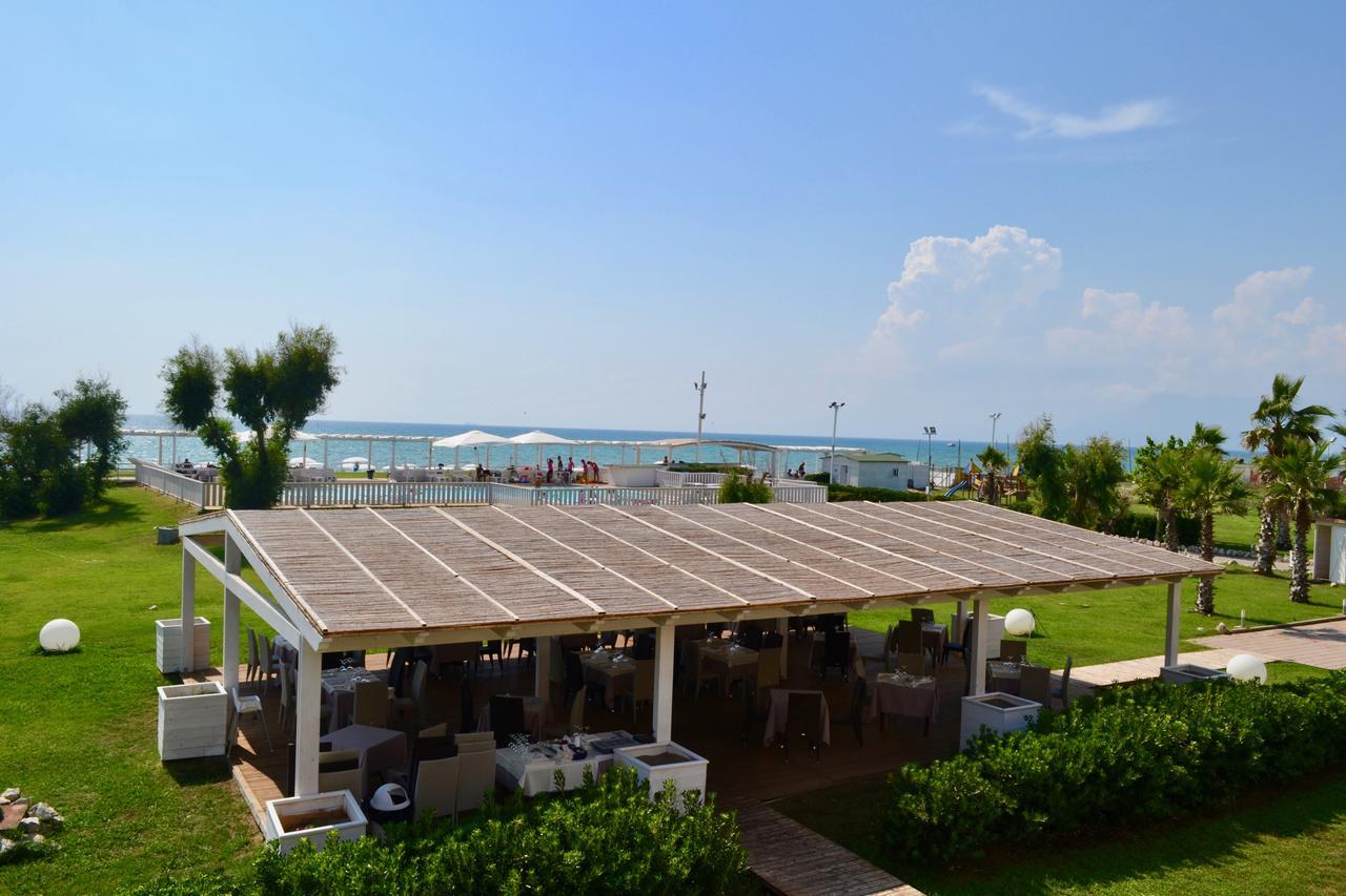 Sunrise Accessible Resort Battipaglia Buitenkant foto