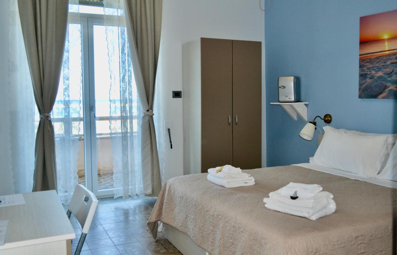 Sunrise Accessible Resort Battipaglia Buitenkant foto